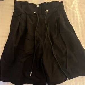 & Other Stories Black Tailored Shorts